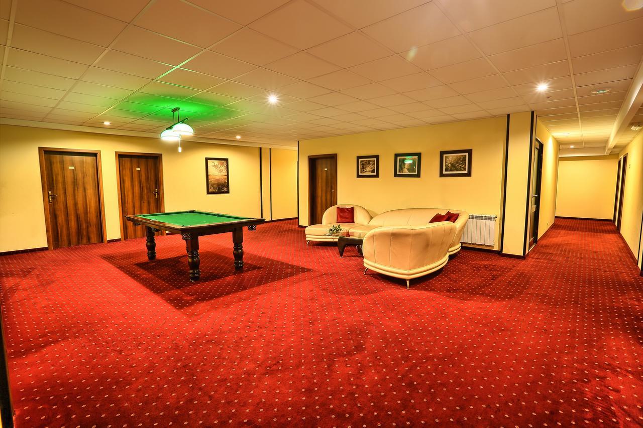 Hotel Zodiak Radomsko Ngoại thất bức ảnh
