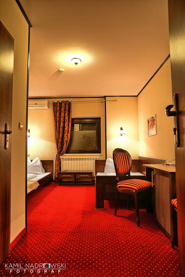 Hotel Zodiak Radomsko Ngoại thất bức ảnh