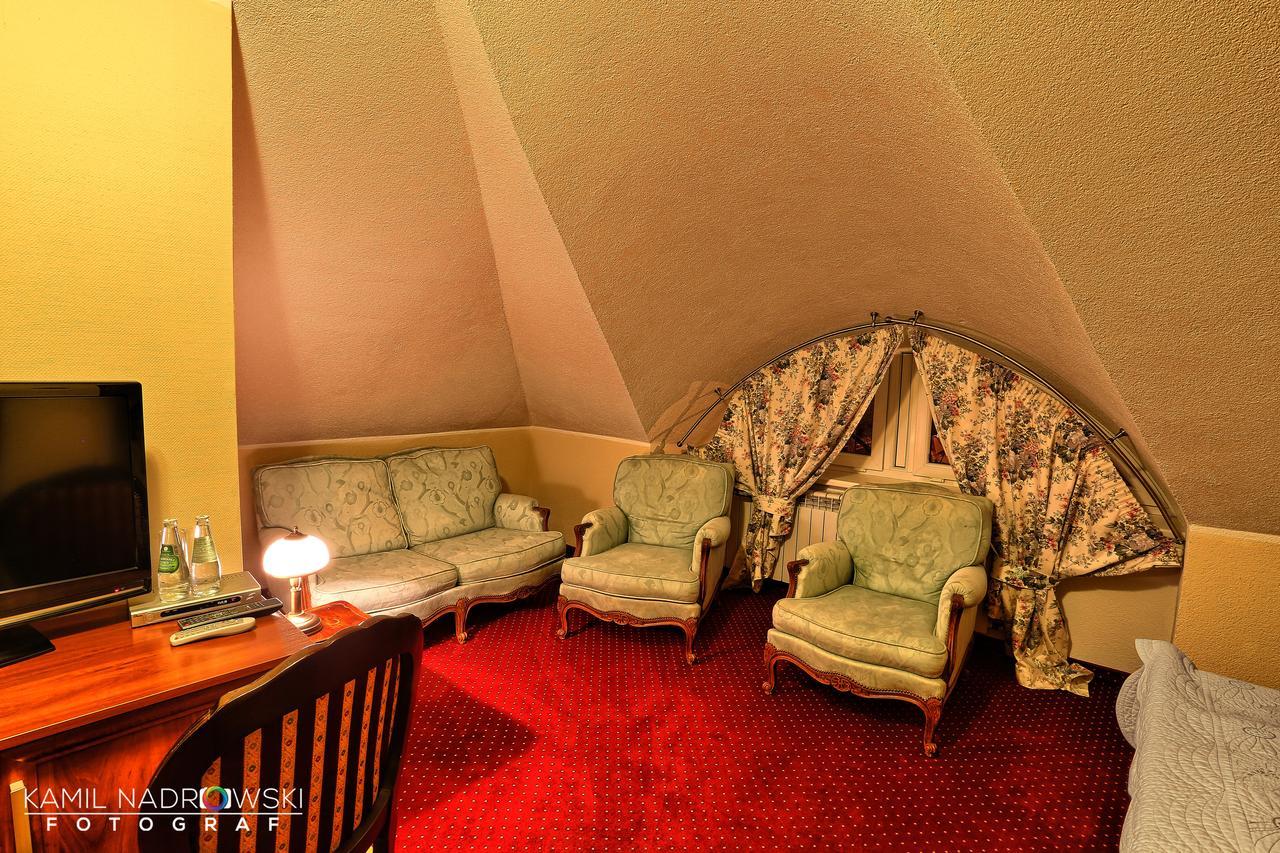 Hotel Zodiak Radomsko Ngoại thất bức ảnh