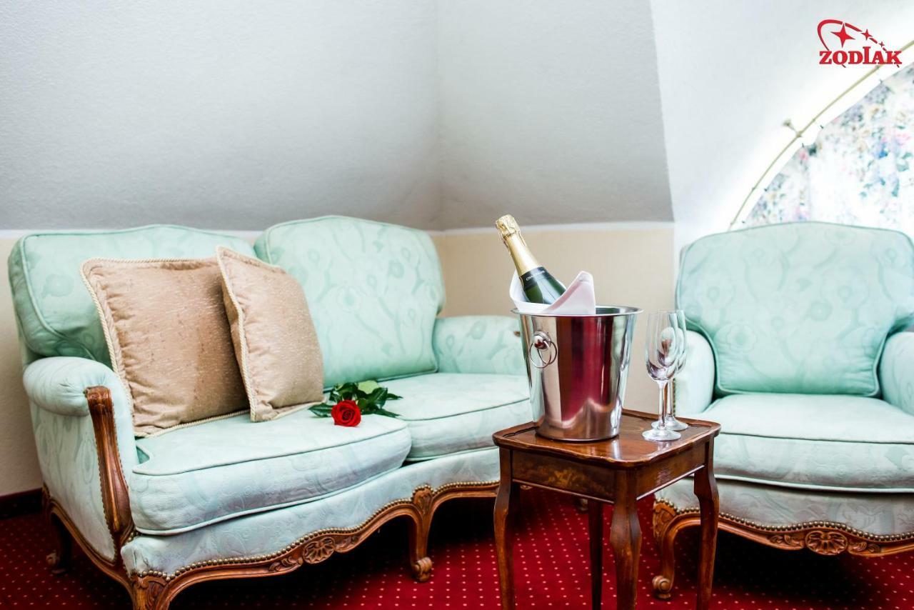 Hotel Zodiak Radomsko Ngoại thất bức ảnh