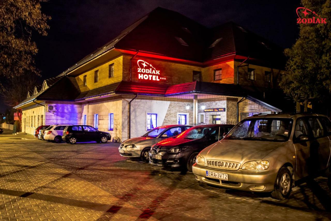 Hotel Zodiak Radomsko Ngoại thất bức ảnh