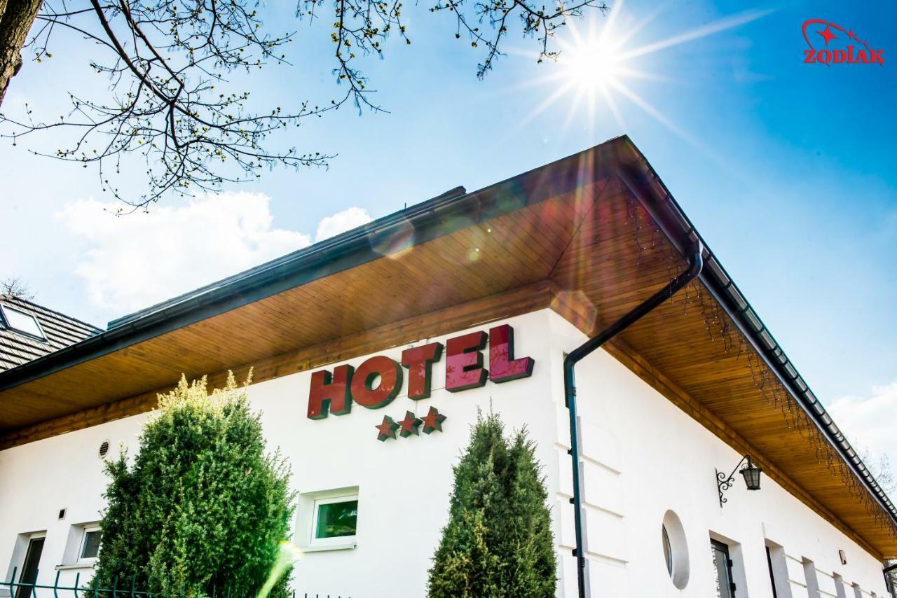 Hotel Zodiak Radomsko Ngoại thất bức ảnh