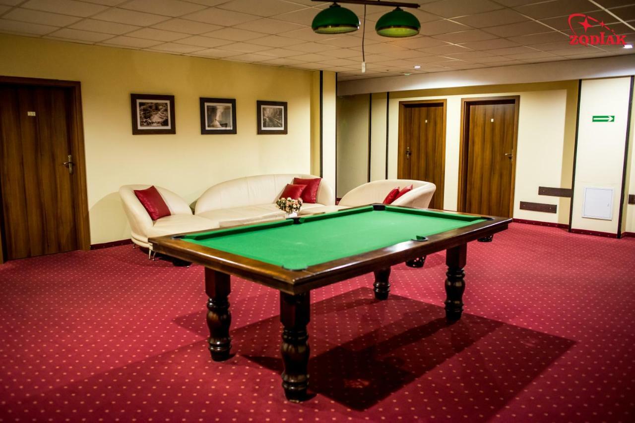Hotel Zodiak Radomsko Ngoại thất bức ảnh