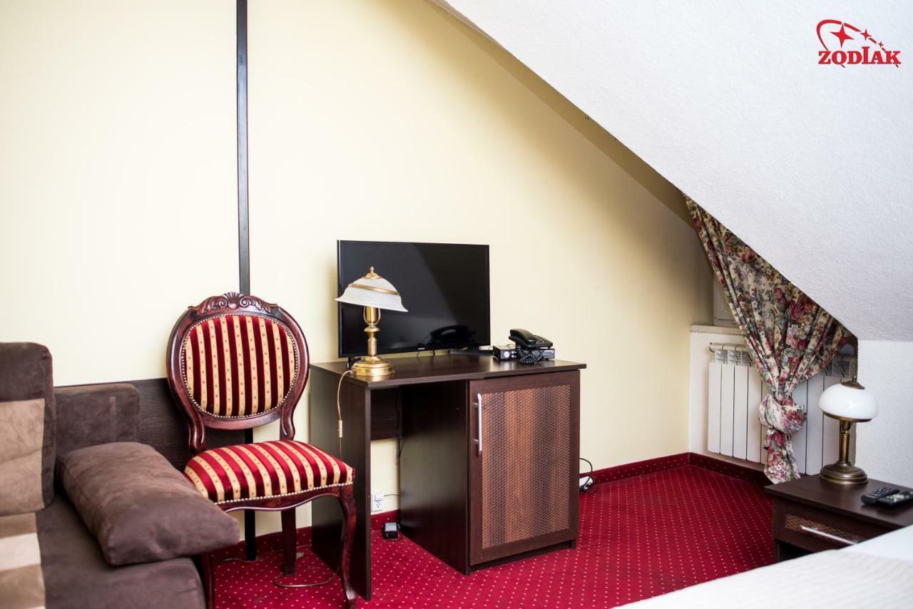 Hotel Zodiak Radomsko Ngoại thất bức ảnh